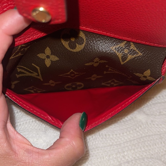 Louis Vuitton Wallet - Picture 6 of 17